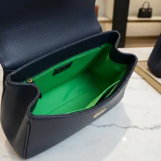 Szatén green