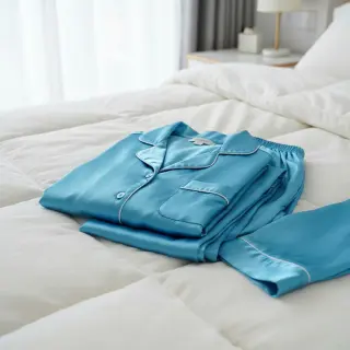 Szatén turquoise