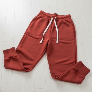 Szabadidő anyag fésült stone red