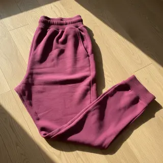 Szabadidő anyag fésült JOGGING violet