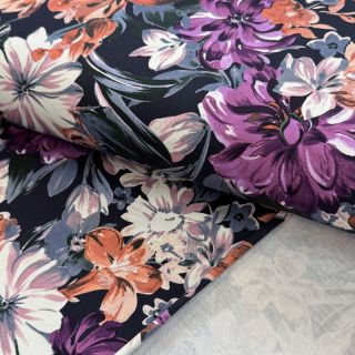 Szabadidő anyag Flower Luna navy digital print