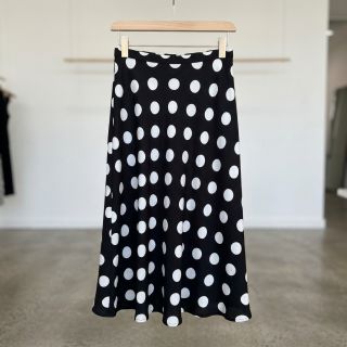 Viszkóz RADIANCE Polka BIG dot black
