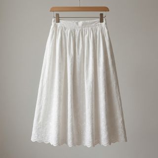 Pamutvászon EMBROIDERY TWO-SIDE SCALLOP Simi white