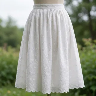 Pamutvászon EMBROIDERY TWO-SIDE SCALLOP Verena white