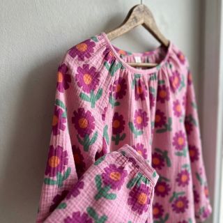 Dupla géz/muszlin Flowers pink by JENNIFER BOURON ORGANIC