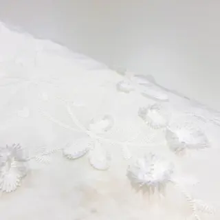 Pamutvászon EMBROIDERY Catchy leaves off white