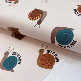 Szabadidő anyag fésült Snails off white digital print