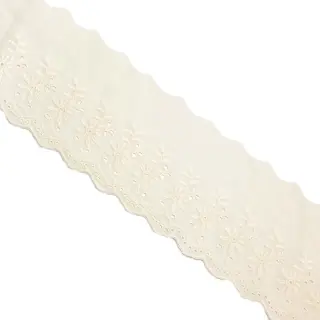 Csipke Double flower off white