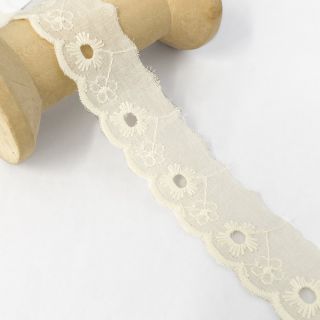 Csipke Mini flower off white