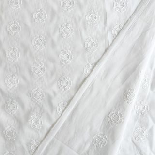Pamutvászon VOILE Embroidery Dotty flowers white