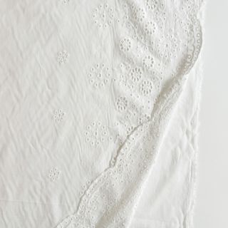 Madeira embroidery VOILE Mimi 1-side border white