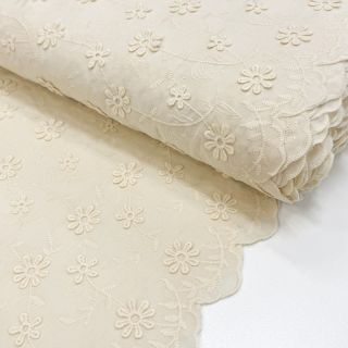 Pamutvászon EMBROIDERY Catchy daisy ecru
