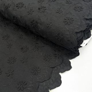 Pamutvászon EMBROIDERY Catchy daisy black