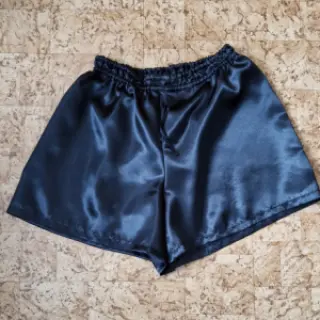 Szatén black