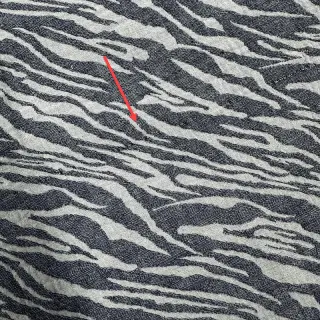 Dupla géz/muszlin Animal pattern navy II.osztály