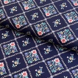 Pamutvászon Flowers Tara navy design A digital print