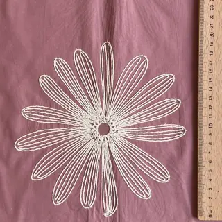 Pamutvászon EMBROIDERY Flowie mauve