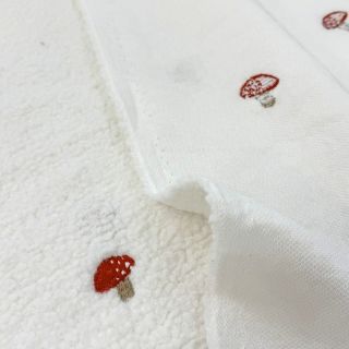 Kabát anyag EMBROIDERY Little mushrooms off white