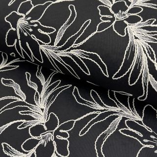 Pamutvászon EMBROIDERY GABARDINE Luana black
